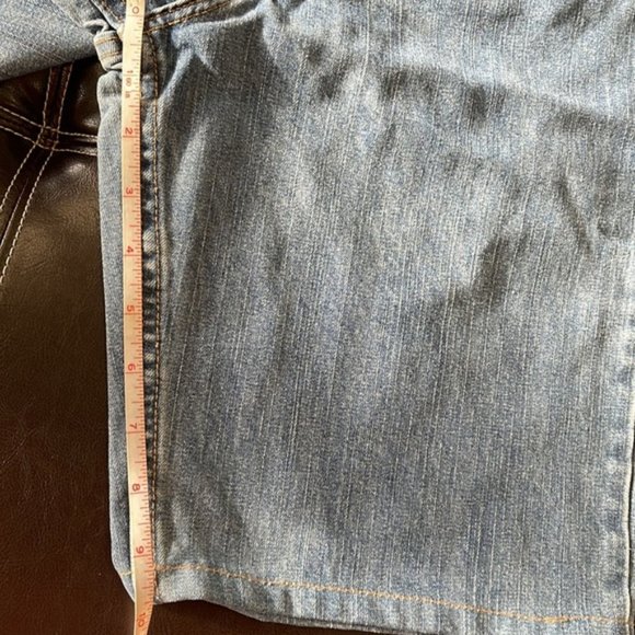 (4) 5ive Jungle & Co Women's Jean Shorts - Picture 7 of 7